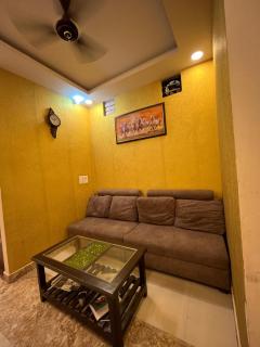 Raghukul Palace- A Luxurious Stay Near Ram Mandir - Ayodhya - 5