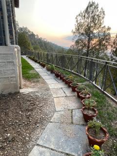 Guldaar Basera - Holiday Villa in Ranikhet - Rānīkhet - 4