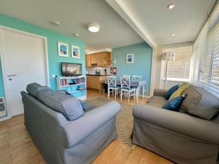 Beach Cottage 19, Peaceful Seaside Retreat - Westward Ho - 5