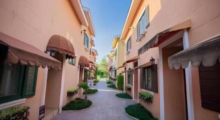 Verona Boutique Hotel - The Verona Co., Ltd - Si Maha Phot - 1