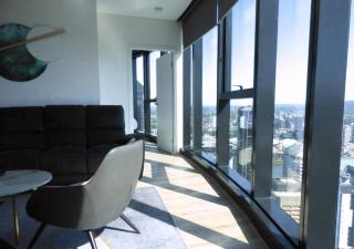 Brisbane Skytower -61st Floor- luxurious Apartment with 3 bedrooms and 2 bathrooms - Brisbane - 2