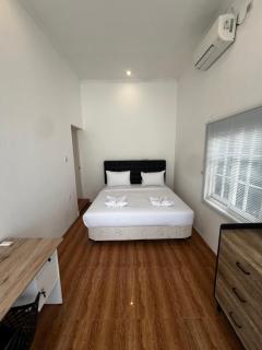 Gava Villa Kuta - 4BR Private Pool Retreat - 5