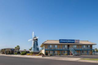 Howard Johnson by Wyndham Modesto Ceres - 9