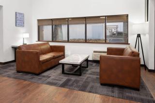 Baymont by Wyndham Green Bay - 6