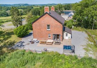 Greengrove Farmhouse Glasallt - Llangadog - 9