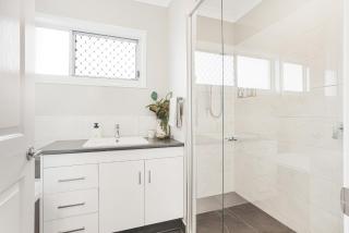 Whitewash House - Bargara - 8