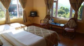 Fairmount Hotel - Pokhara - 9