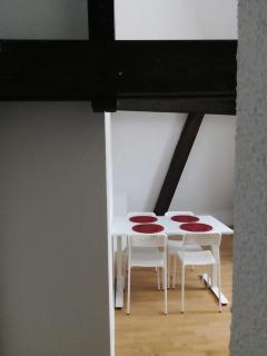 Bequemes, ruhiges Zimmer mit Doppelbett in der Nähe des Zentrums und des Bahnhofs - 5