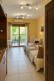 Zen Central Studio with Balcony and WiFi fiber - Thessaloniki - 0