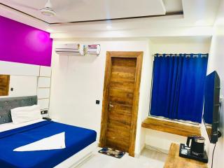 Hotel The Metro Stay - Noida - 9
