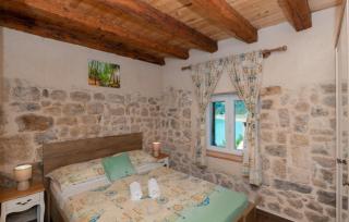 Villa Janja - Makarska by Villas Guide - Donji Proložac - 3