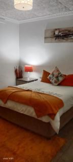 Zuzani Ikhaya B&B - Grahamstown - 0