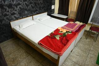 Hotel Roshan - 7