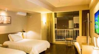 Jinjiang Inn Select Kunming High-speed South Railway University Town - Kunming - 1