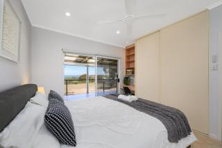 Lazy Breeze Retreat - Baudin Beach - 5