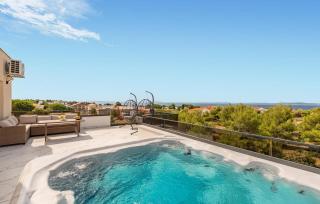 2 Bedroom Gorgeous Apartment In Vir - Vir - 0