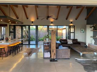 Luxury Bush Villa - Hoedspruit - 7