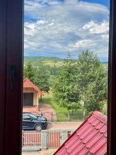 Dom całoroczny w Dębnie Podhalańskim z widokiem na Tatry i Gorce - 1