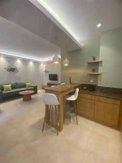 Elena Village Hotel & Suites - 1