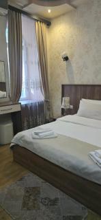 Sanapiro + - Tiflis - 1
