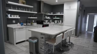Lovely white grey home - 3