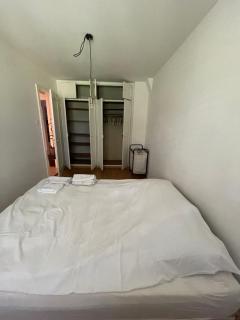 Stylish 3-Room Altbau Flat Balcony & Office - 8