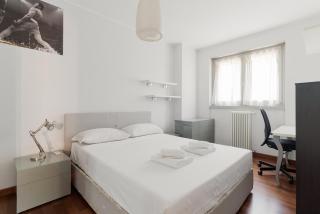 GuestHost - Stylish Apartment Viale Toscana Milano - 9