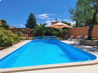 Family friendly Oros apartment Medulin with a pool - Medulin - 5