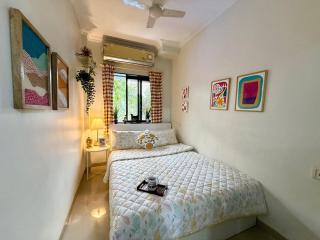 Benston 203, Off Carter Road, Bandra West by Connekt Homes - 4