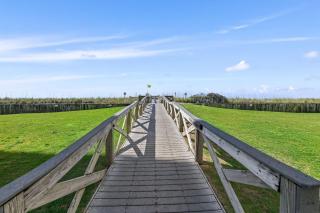 4-8 Shoreline Towers TownHome 8 - Free Beach Setup - 6