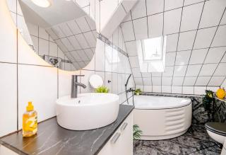 Kurzzeitglück 24h Self Check-In E04 - 7