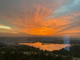Sunset Lakeview, Junior Suite, Netflix, Pool, Gym, Wifi - Cyberjaya - 0