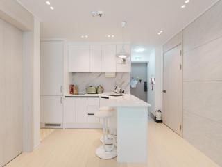 YG House - 9