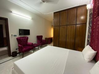 Milton Lodge Guest House - 0