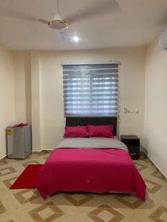 Louis Apartments - 6