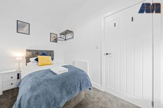 3BR Home in Glasgow Sleeps 6 with Parking - 8