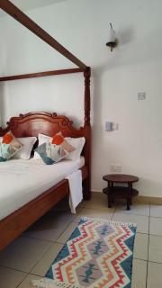 Minnie's Place - Ukunda - 5