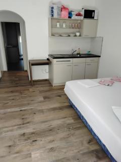 Apartmani Sutomore Tri Palme - 1