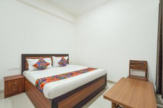 FabHotel Urban Villa - Noida - 1