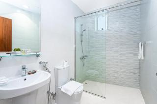 Escape 24 - Luxury Apartment Dunya Tower Downtown Dubai Near Dubai mall - Dubai - 2