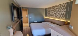 Brit Hotel Poitiers Beaulieu - Poitiers - 9