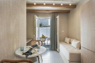 Two times Naxos - 9