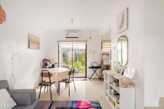 Charming Iloilo City House with Garden View - Iloilo City - 5