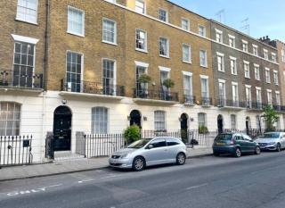 The Hyde Park One Bedroom Suite - 0