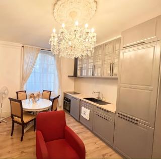 The Hyde Park One Bedroom Suite - 5