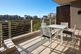 305 Kylemore V&A Waterfront with Views - 8