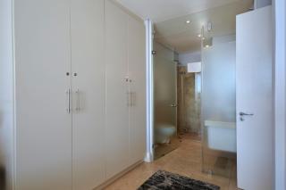 305 Kylemore V&A Waterfront with Views - 5