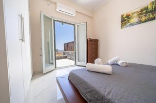 Avra Villa with Sunset View & Hot Tub in Oia - Oia - 6