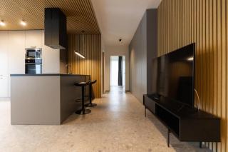 Royalton Azoria - 9