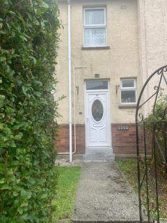 Room only guest accommodation, guest house self catering - Bangor - 8